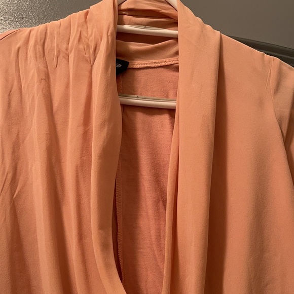 Bebe Blush Color V neck drop neck  Slit Arm Bodysuit Medium - Picture 3 of 4